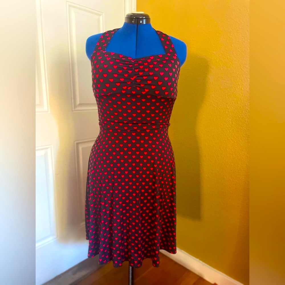 ModCloth Folter Sweetheart Halter / Valentine Hearts Dress / Size M / EUC ❤️